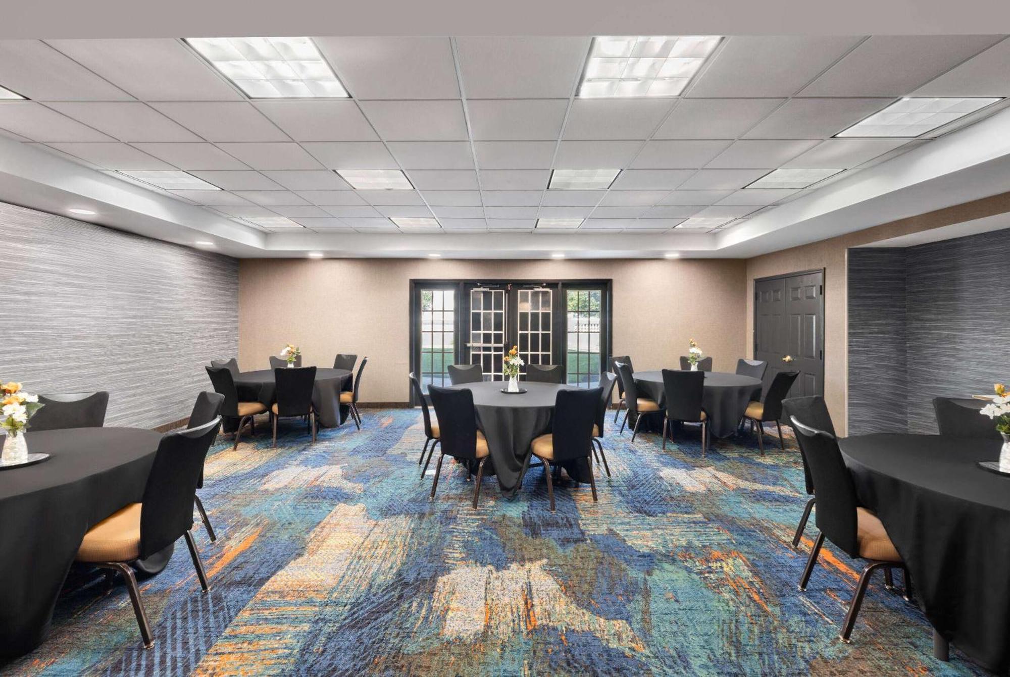 La Quinta By Wyndham Nc Hotel 3*